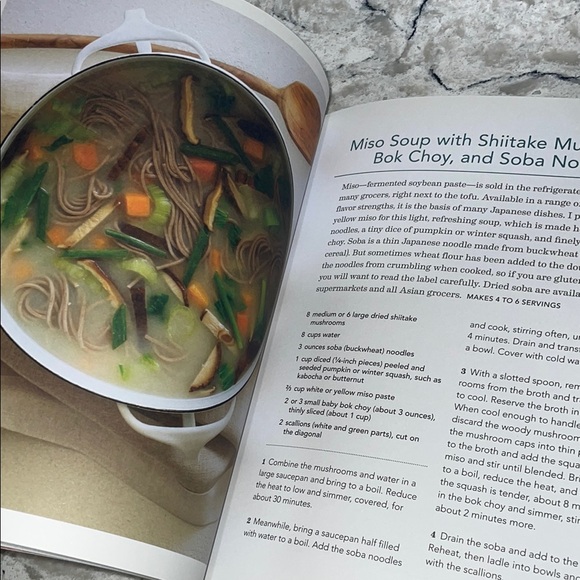 Whole World Vegetarian Cookbook - Picture 4 of 9